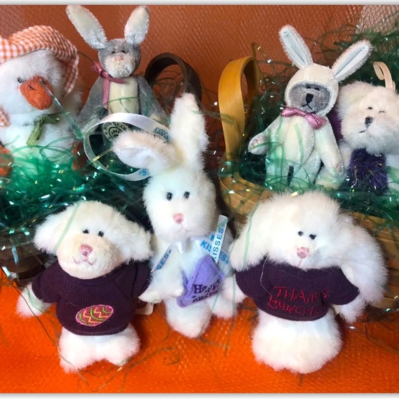 ADDED “APRIL,” 8 VALUABLE Boyds’ Bears Mini Plush Bears w RARE JELLIE! - Picture 2 of 8